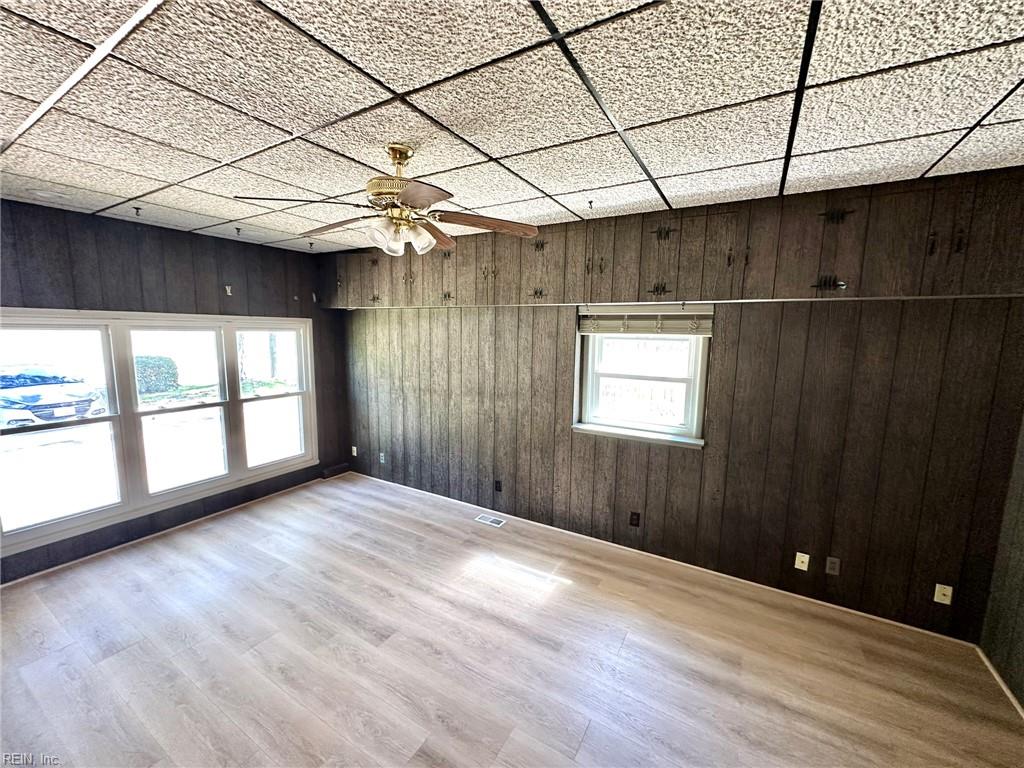 1049 Baker Rd Property Photo 9