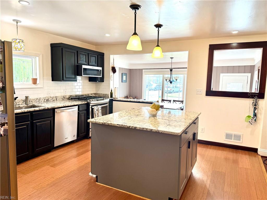1659 Tallwood St Property Photo 3