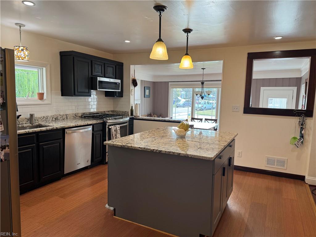1659 Tallwood St Property Photo 16