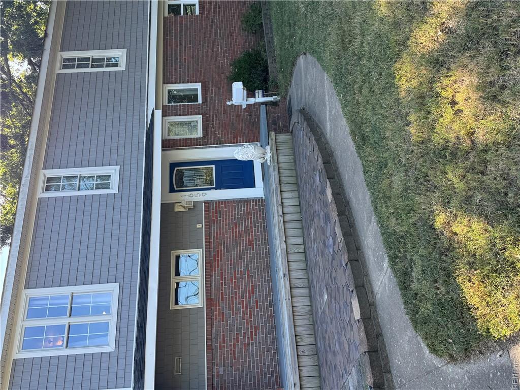 1659 Tallwood St Property Photo 24