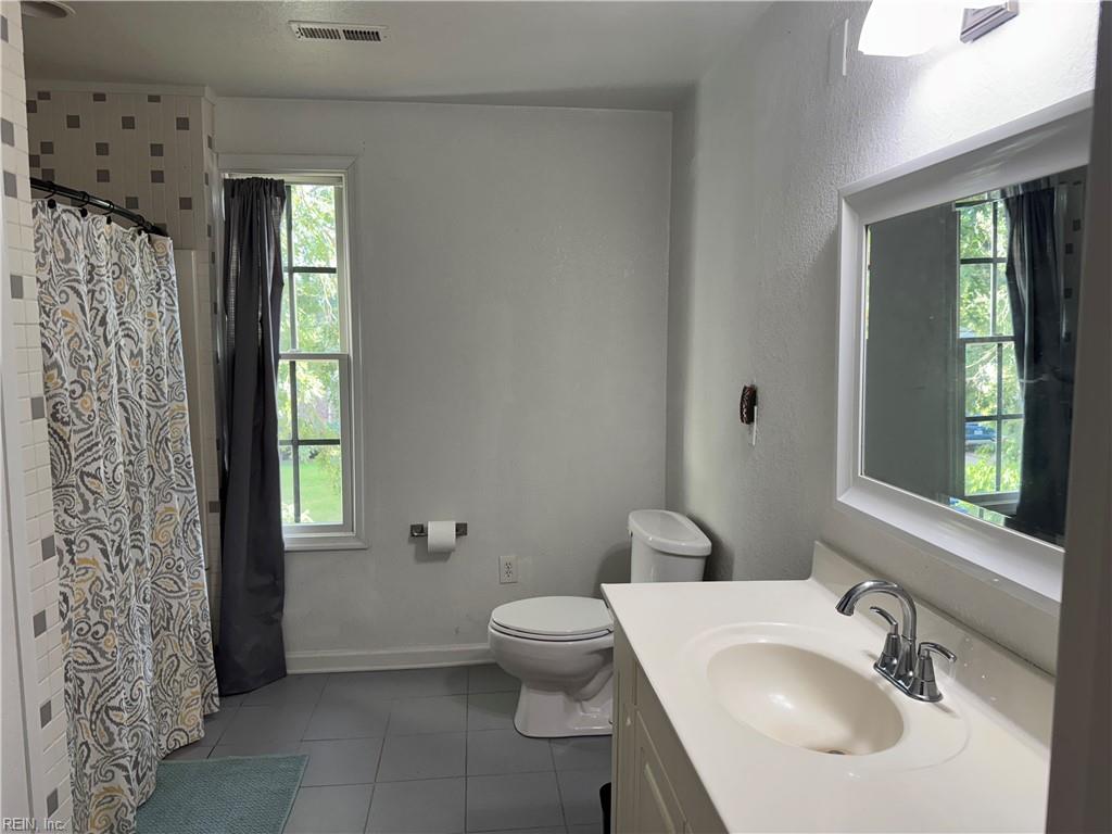 1659 Tallwood St Property Photo 25