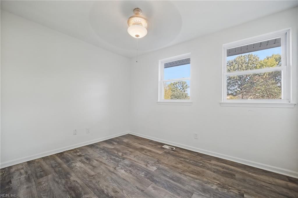 1605 Sweet Bay Ct Property Photo 17