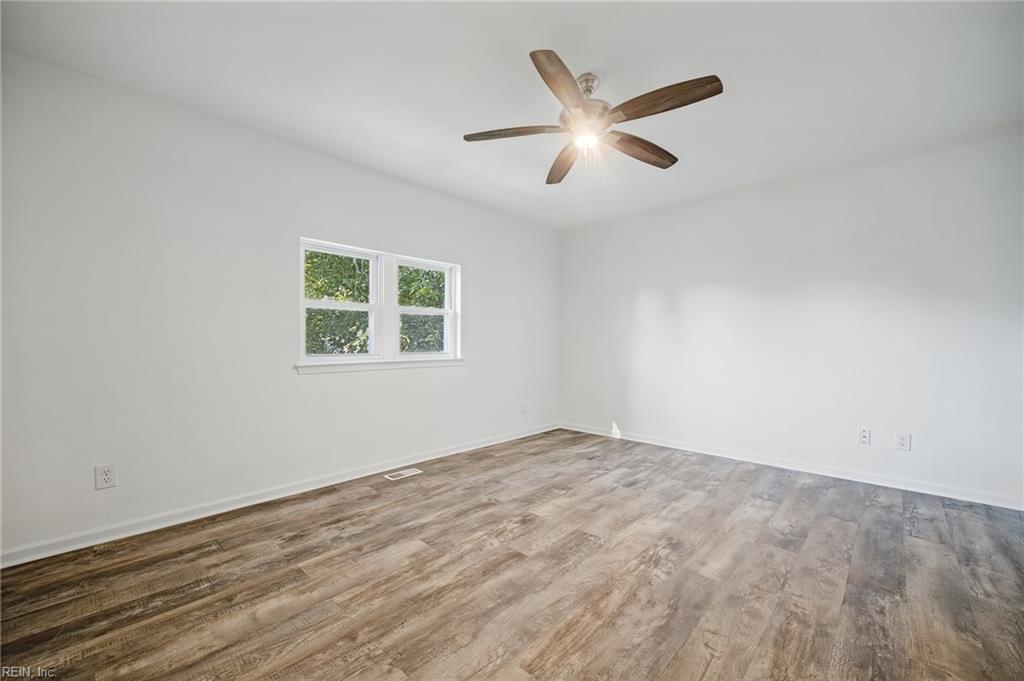 1605 Sweet Bay Ct Property Photo 20