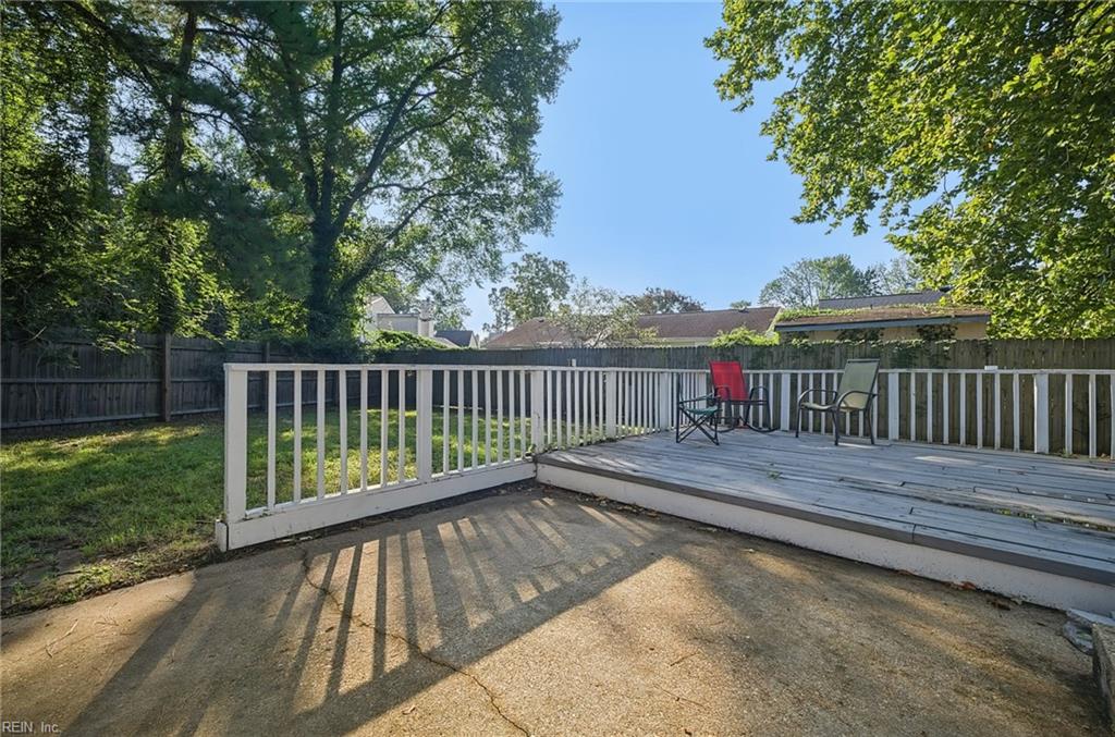 1605 Sweet Bay Ct Property Photo 28