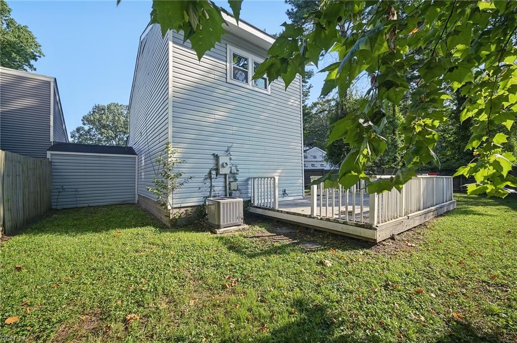 1605 Sweet Bay Ct Property Photo 31