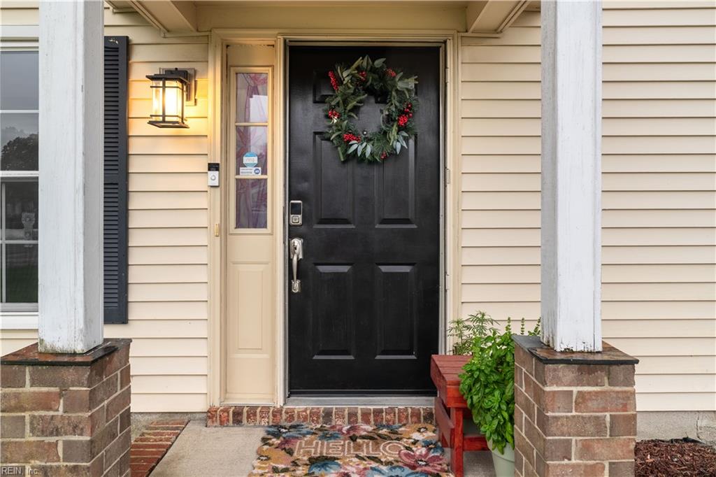 828 Helmsdale Way Property Photo 12