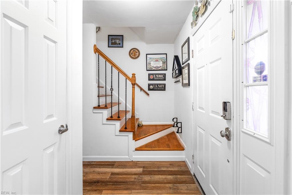 828 Helmsdale Way Property Photo 13