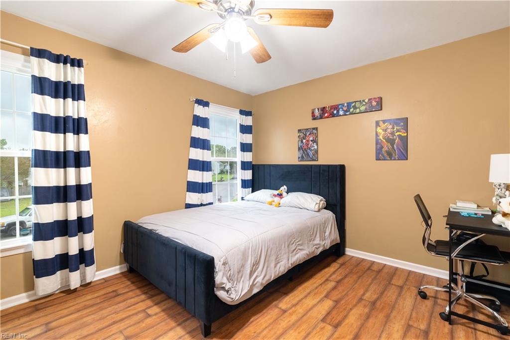 828 Helmsdale Way Property Photo 29
