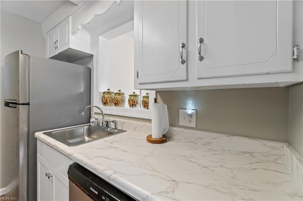 9610 Selby Place Pl Property Photo 14