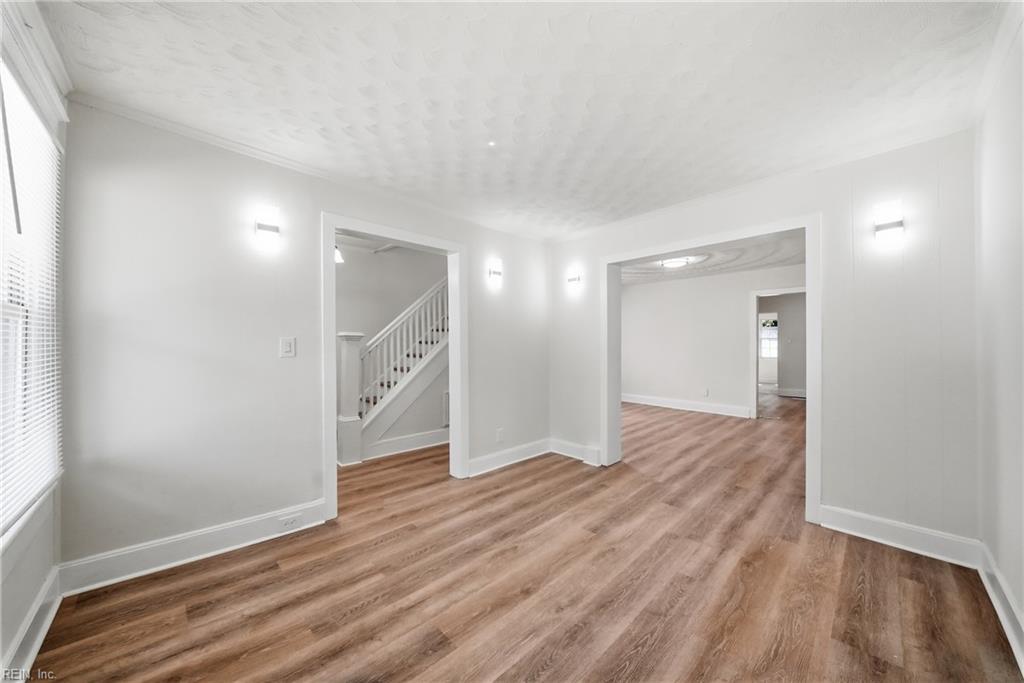 1222 27th St Property Photo 18