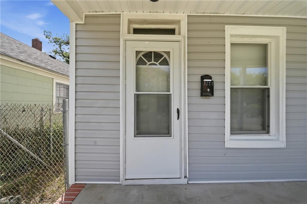 1222 27th St Property Photo 30
