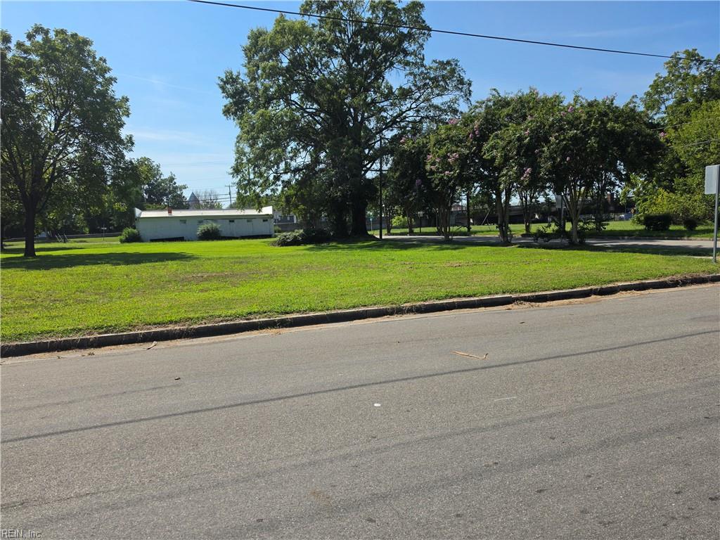 300 15th Street Rd Property Photo 2
