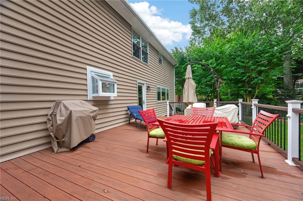 849 Bishopsgate Ln Property Photo 17
