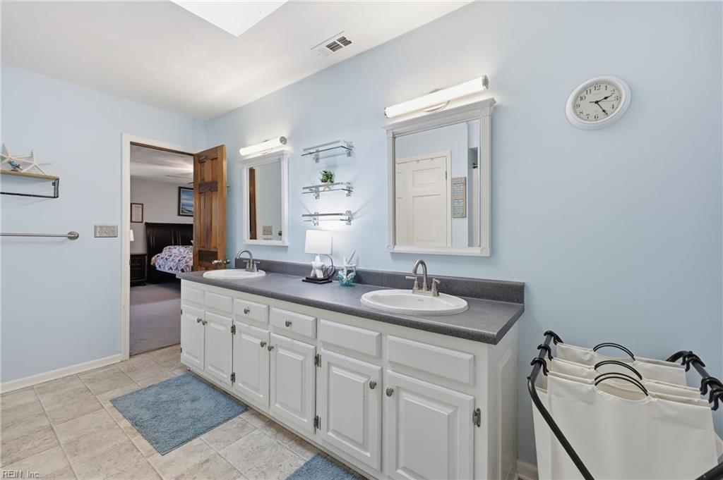 708 Wimbley Ln Property Photo 32