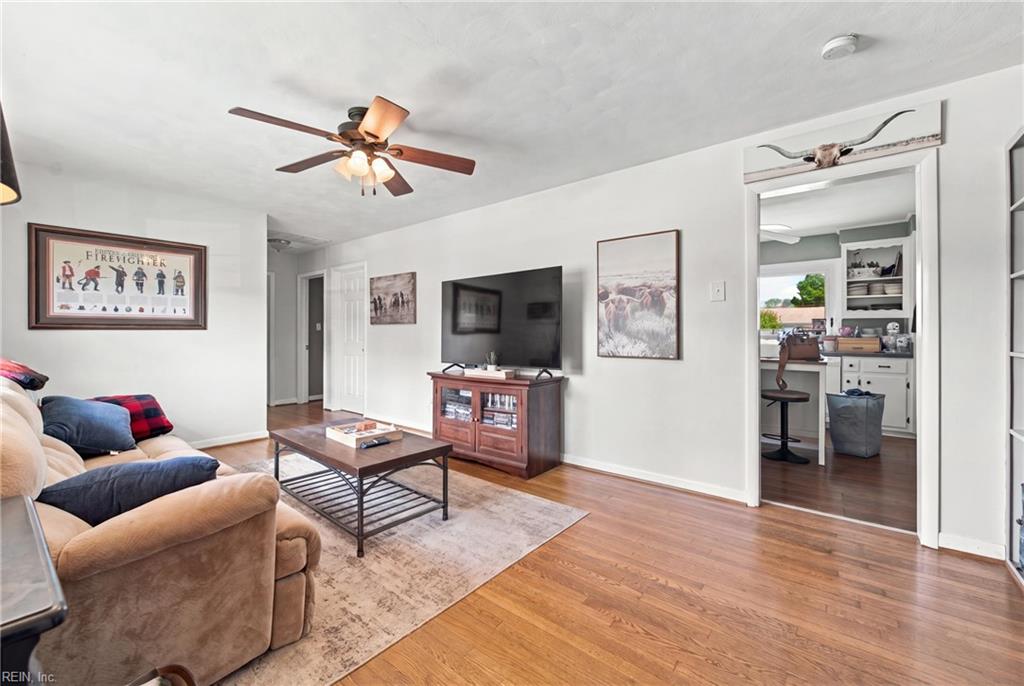 13 Bedford Ct Property Photo 4
