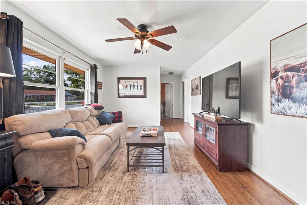 13 Bedford Ct Property Photo 7