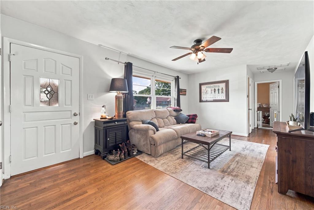 13 Bedford Ct Property Photo 8