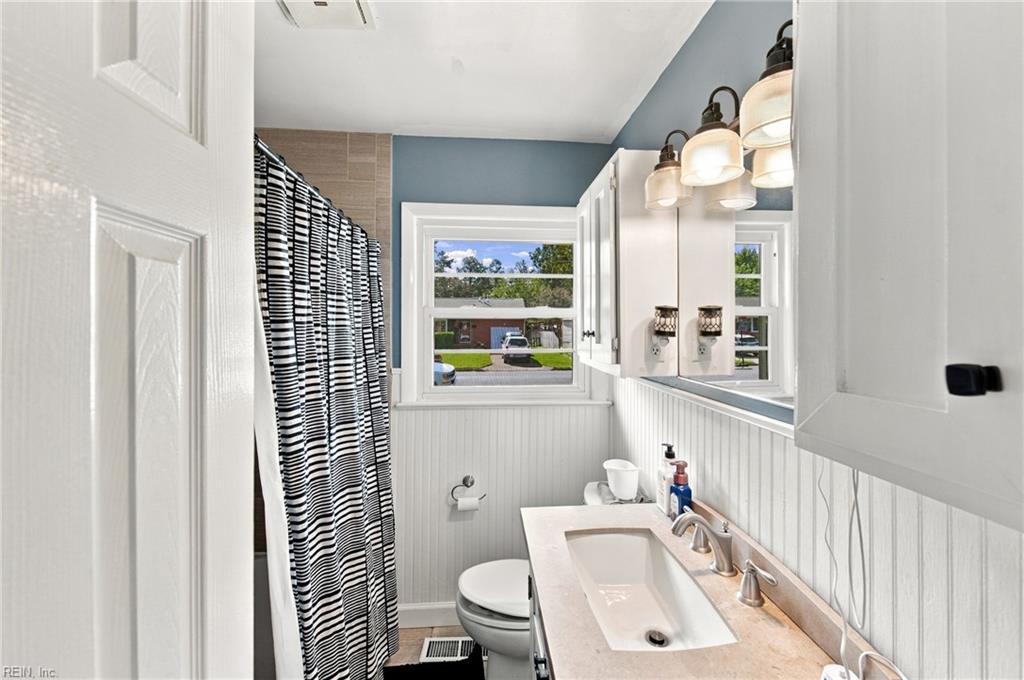 13 Bedford Ct Property Photo 10