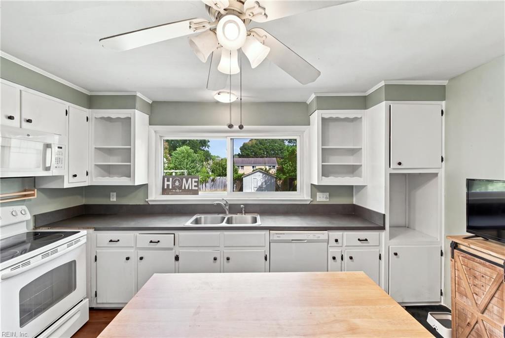 13 Bedford Ct Property Photo 18