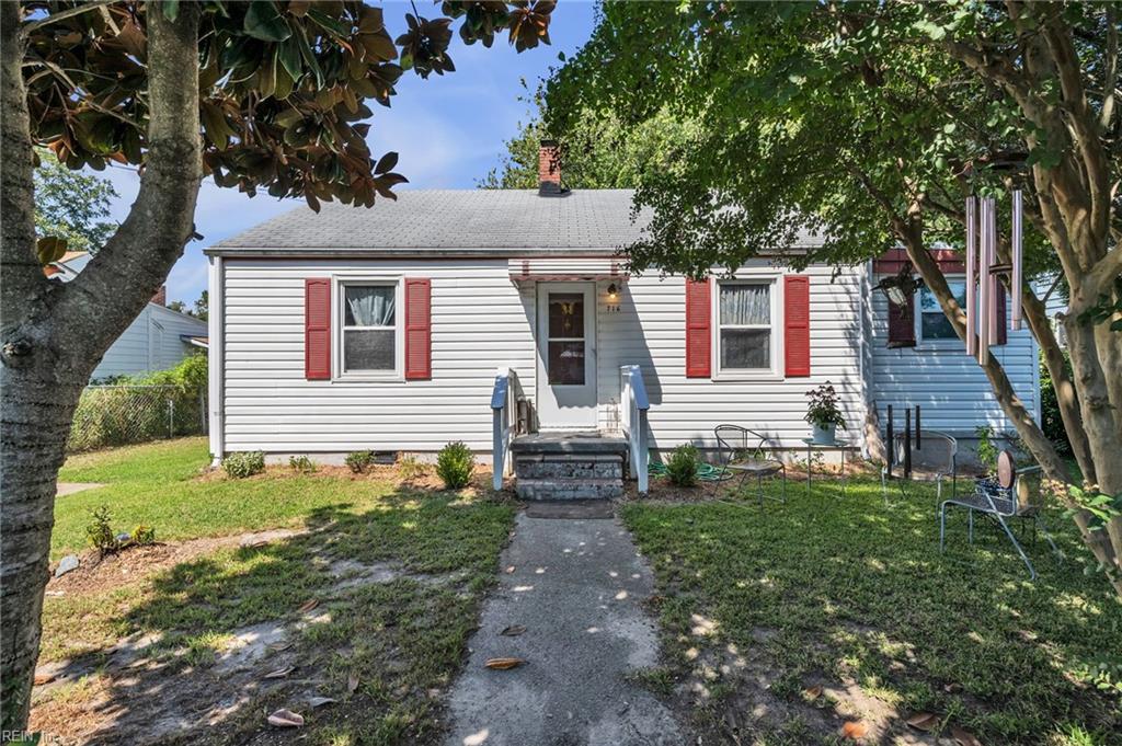 716 Grove St Property Photo 18