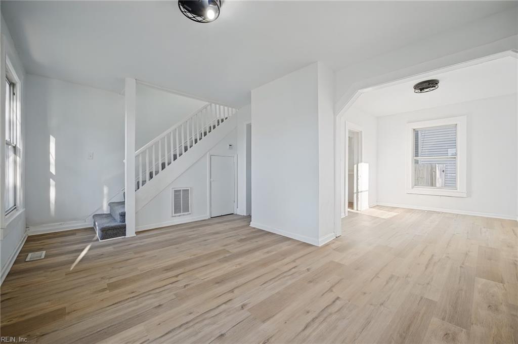 3324 Deep Creek Blvd Property Photo 5
