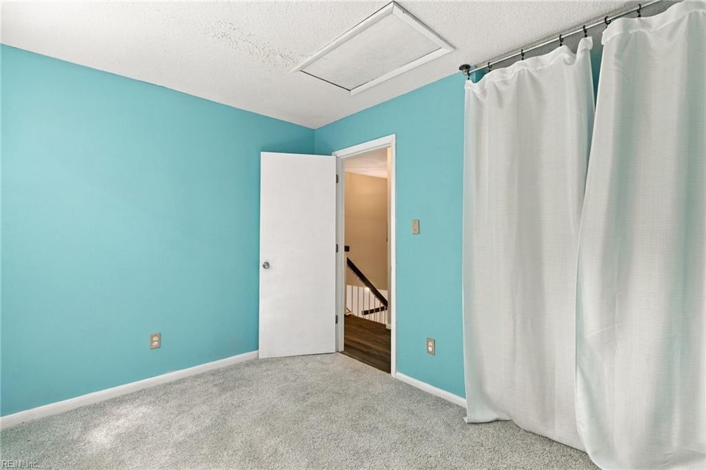 1004 Myrtle Ct Property Photo 20