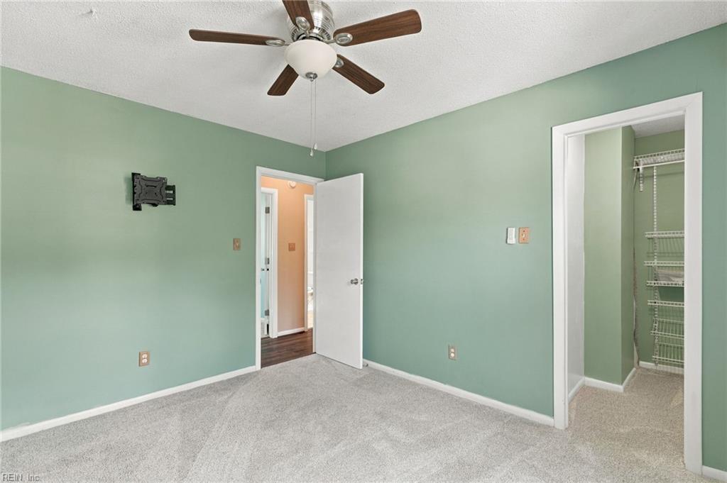 1004 Myrtle Ct Property Photo 22