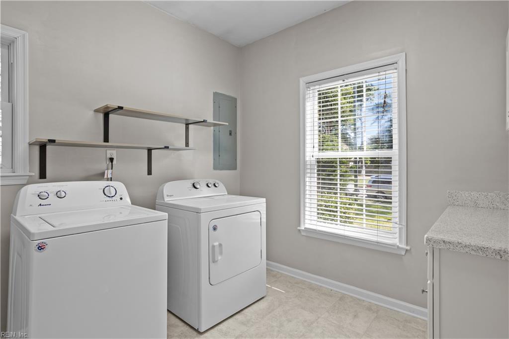 1128 Sheppard Ave Property Photo 15