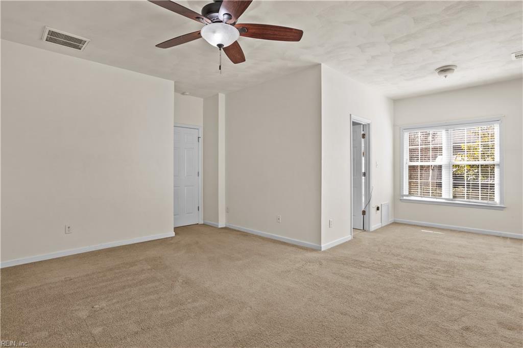 1128 Sheppard Ave Property Photo 17