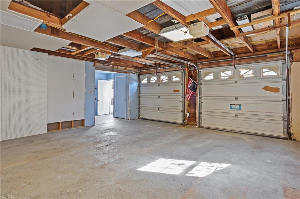1128 Sheppard Ave Property Photo 27