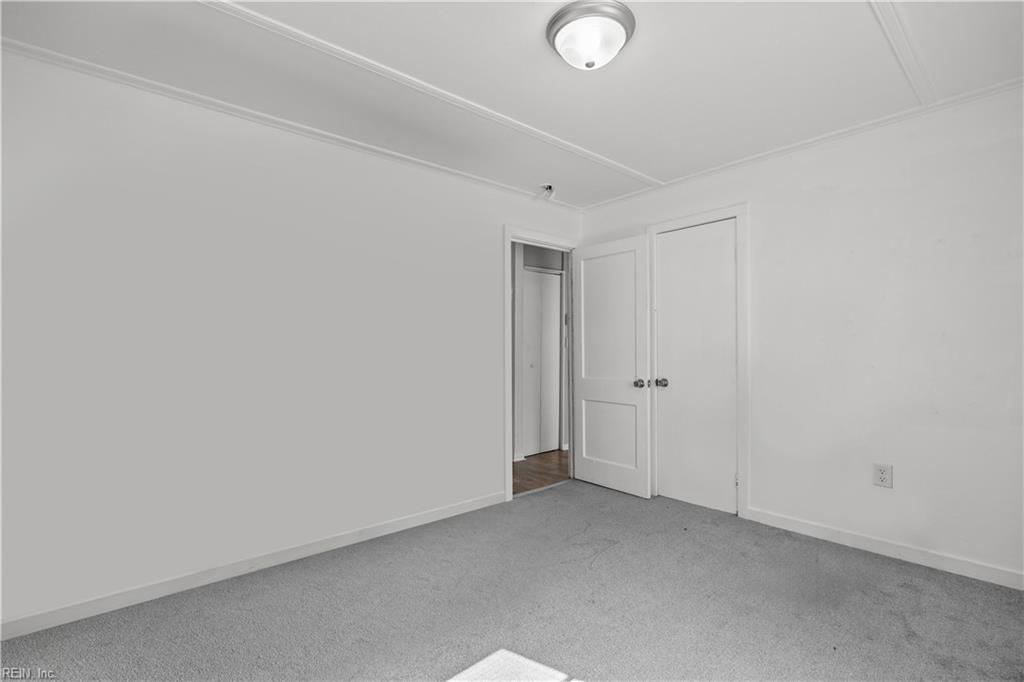 13 Neville St Property Photo 11