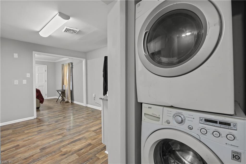 13 Neville St Property Photo 16