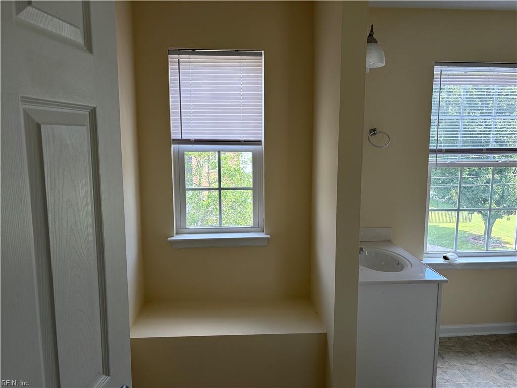 1425 Oliver Ave Property Photo 13