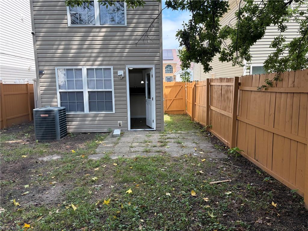 1425 Oliver Ave Property Photo 19