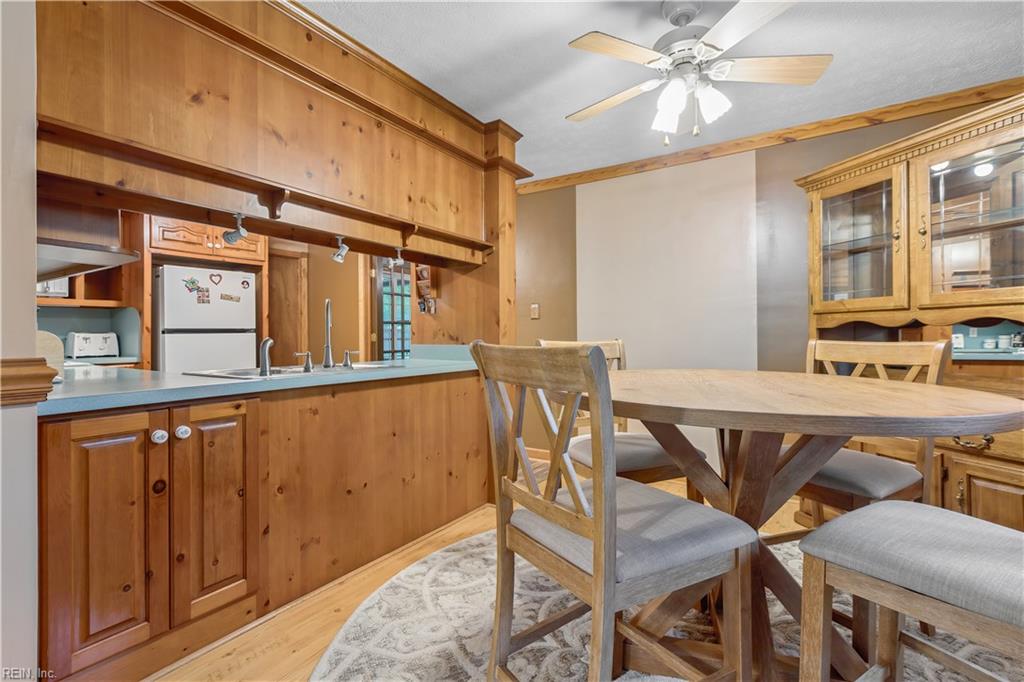8165 Sheffield Dr Property Photo 22