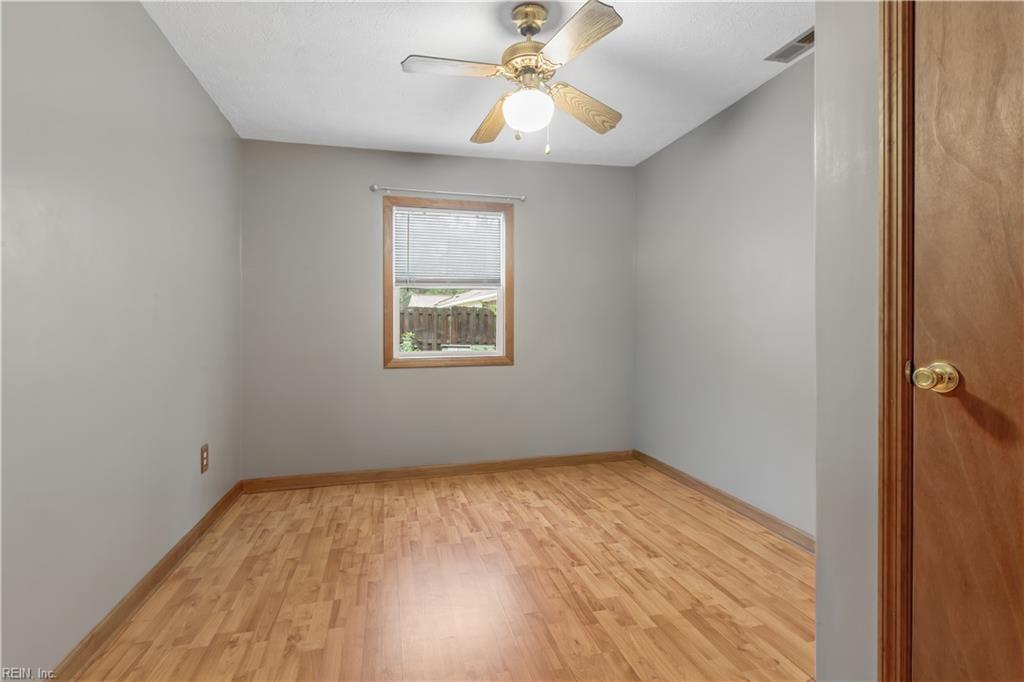 8165 Sheffield Dr Property Photo 32