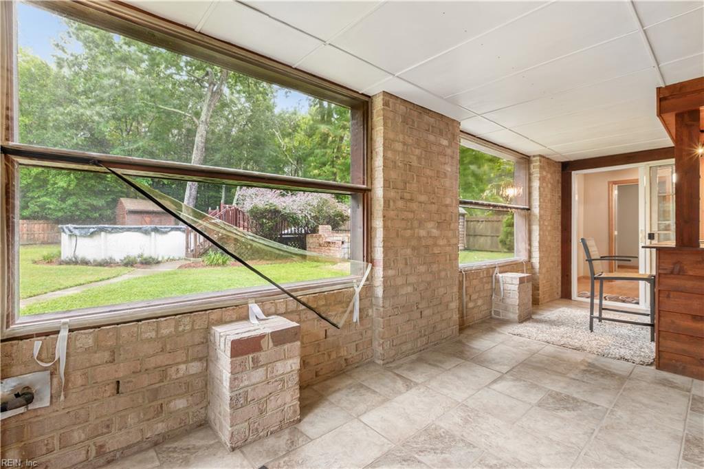8165 Sheffield Dr Property Photo 36