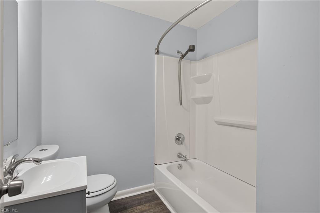 2323 Andrews Blvd Property Photo 16
