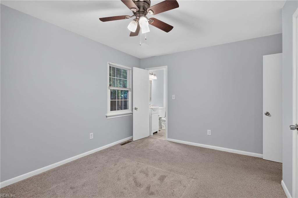 2323 Andrews Blvd Property Photo 20