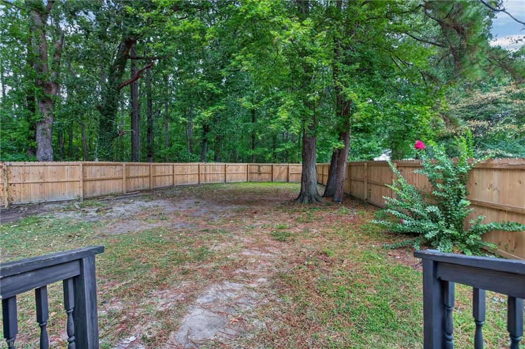 2323 Andrews Blvd Property Photo 26
