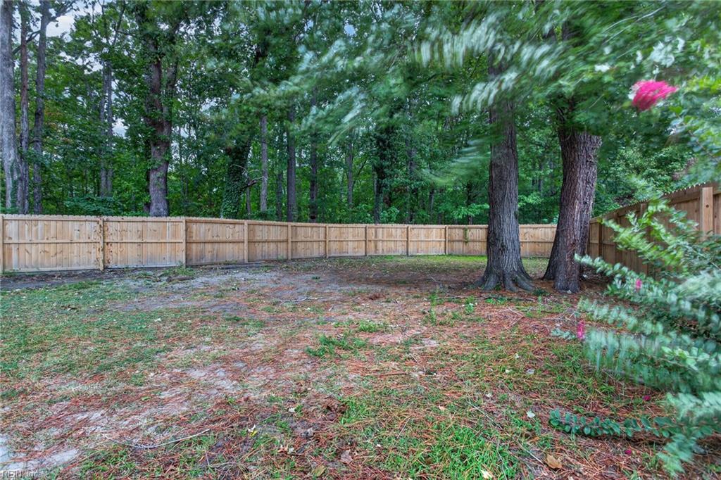 2323 Andrews Blvd Property Photo 27