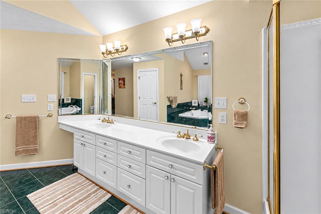 1152 Lawson Cove Cir Property Photo 28