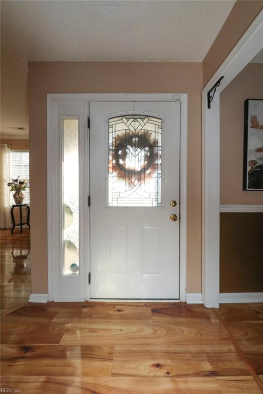 2080 Maple Leaf Cres Property Photo 6