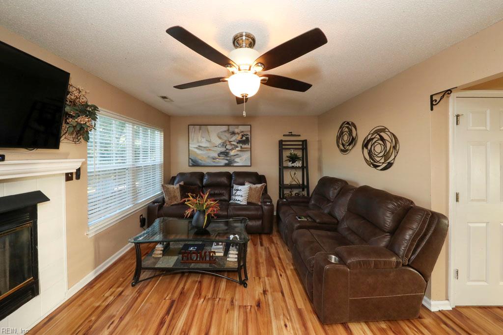2080 Maple Leaf Cres Property Photo 12