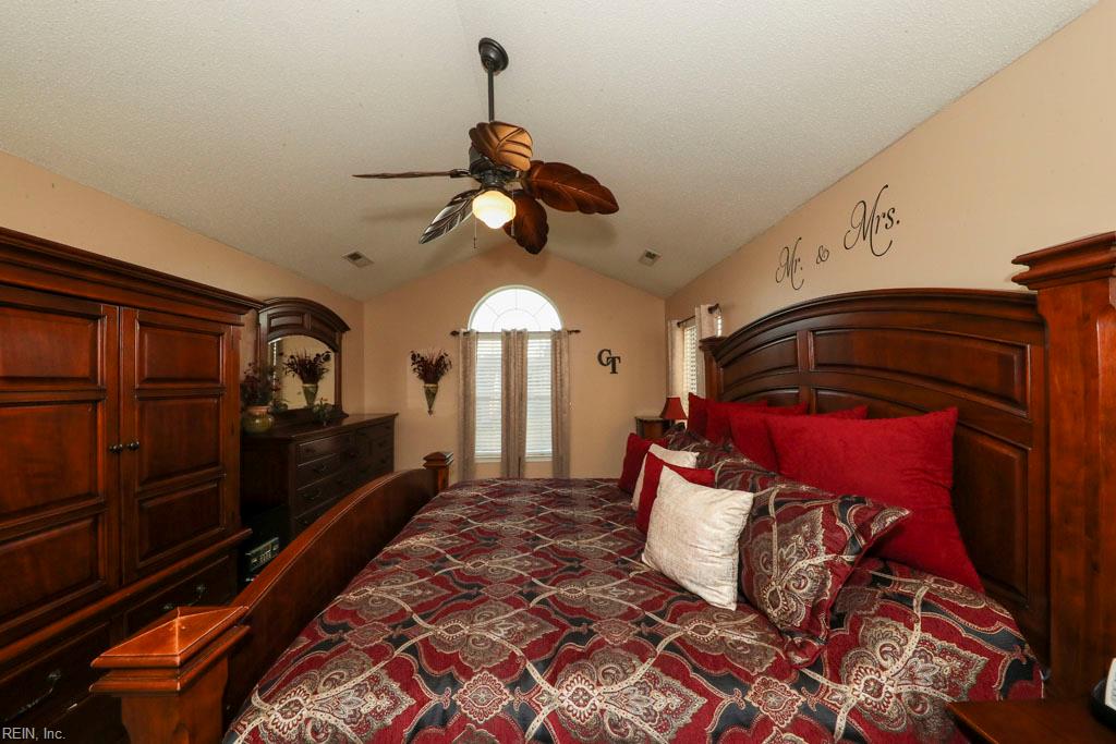 2080 Maple Leaf Cres Property Photo 29