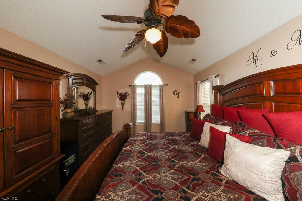 2080 Maple Leaf Cres Property Photo 31