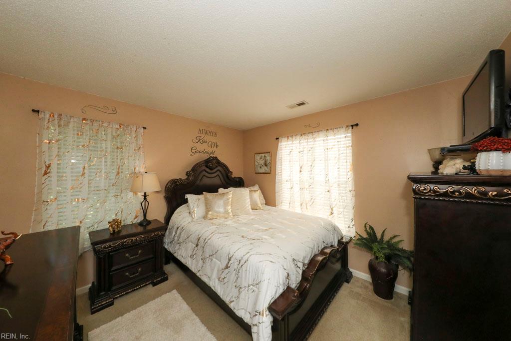 2080 Maple Leaf Cres Property Photo 34