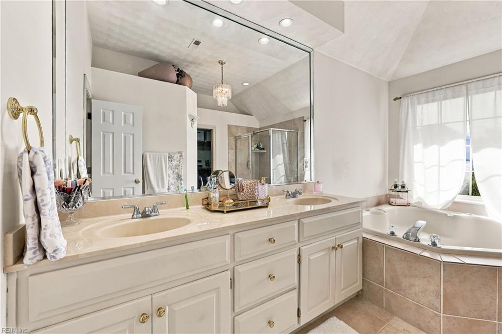 4413 Liam Close Dr Property Photo 29