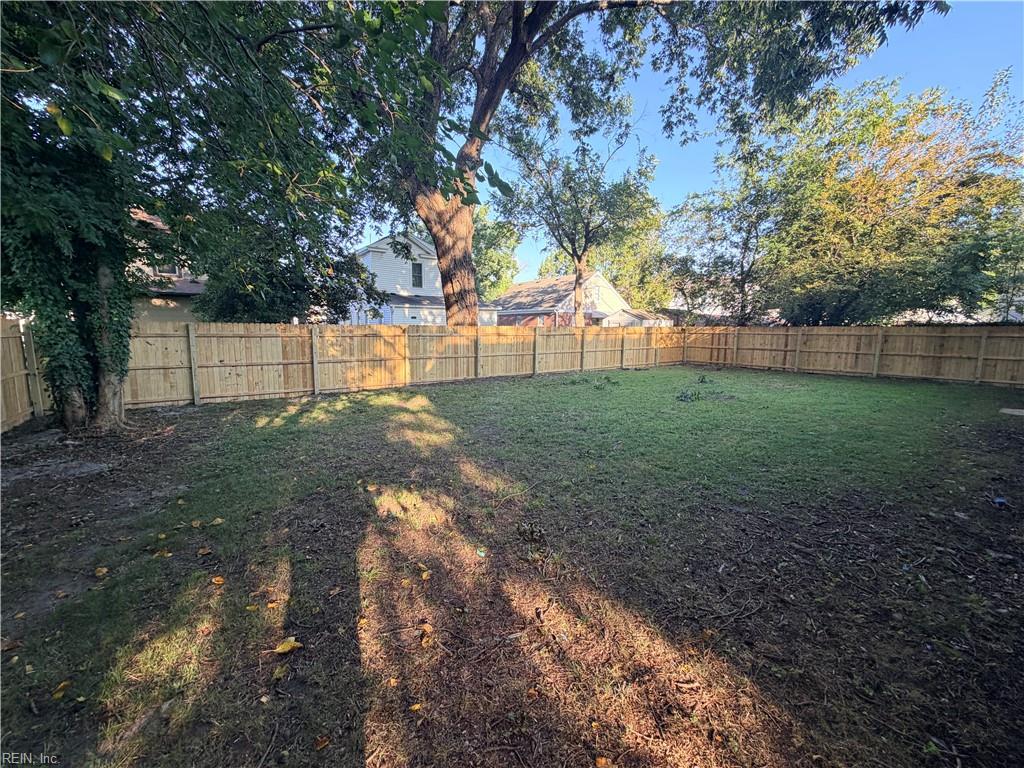 2106 Richmond Ave Property Photo 19