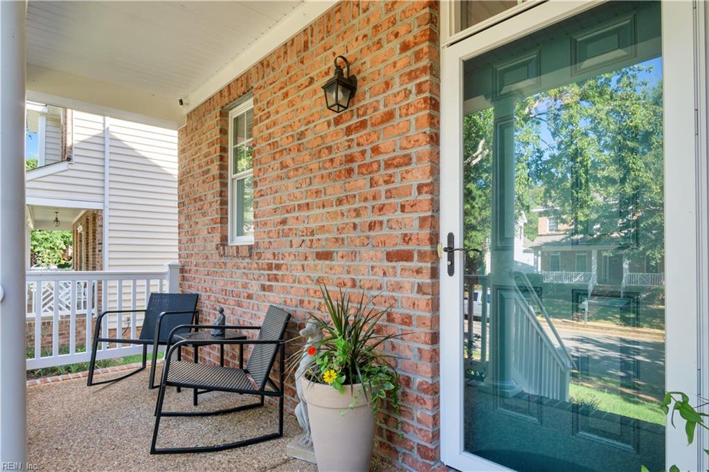 5587 Brixton Rd Property Photo 3